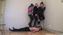 2058 Sneakers trampling with Lysa Mandy and Noemie 