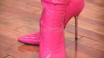 Latex boot praise 2