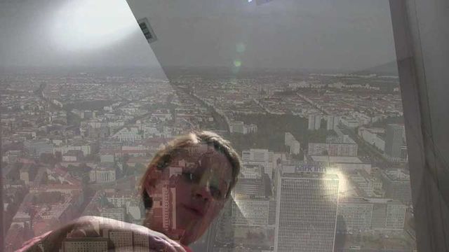 Berlin: Pee in TV Tower