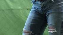 Desperation pee in jeans on balcony