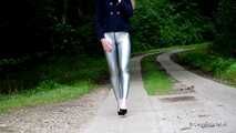 My silver zipp-leggings