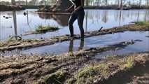 Rubber boots in mud For my rubber boot lovers