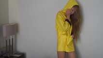 The yellow rainwear showdown I