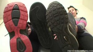 2058 Sneakers trampling with Lysa Mandy and Noemie 