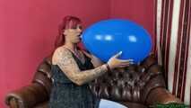 new girl: first Blow2Pop with a blue U15 balloon