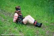 Soraya roped outdoor PICS