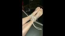 Bondage slave is put on electricity!