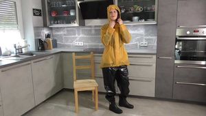 Miss Petra in Hunterr rainjacket and rainpants
