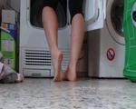 beim Wäsche waschen