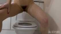 Bathroom Pee and Masturbation