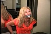 42 YEAR OLD LAWYER SELF TAPE TIES, MOUTH STUFFS, TAPE GAGS AND HANDCUFFS HERSELF (D72-11)