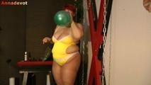 Balloon fun in a bathing suit