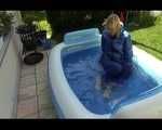 Pia in the swimmingpool wearing a sexy blue downwear combination (Video)