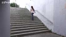 078099 Rachel Evans Takes An Emergency Pee In The Underpass