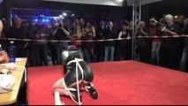 Superstar Elise Graves in supertight Bondage !