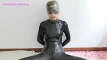 Xiaomeng in Latex Got Serviced