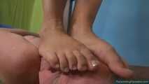 Daliah: white nylon and barefoot facetrample
