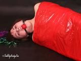 [From archive] Alexa and Catt - New Year mummification 2