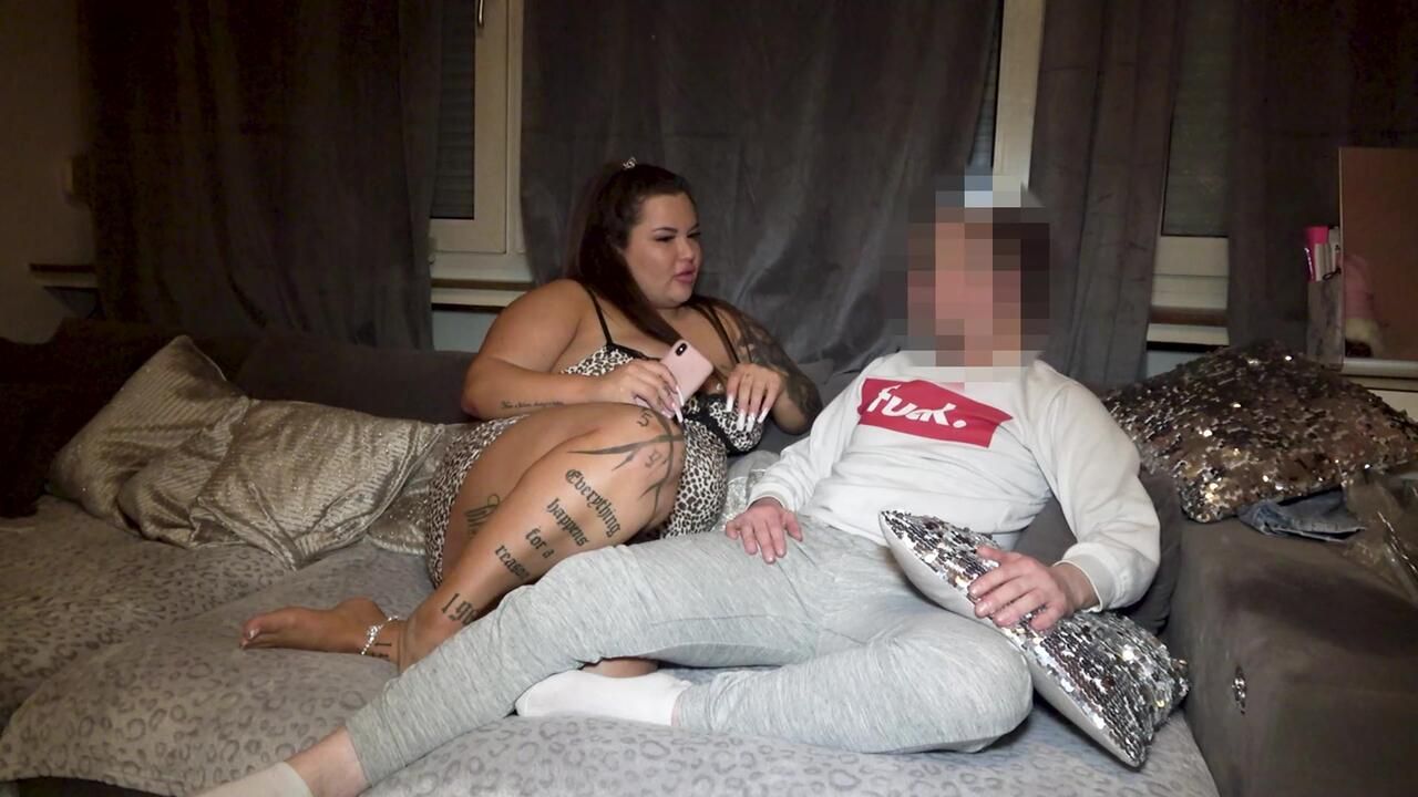 CUCKOLD MUST FILM! FUCK WITH PRIVATE COUPLE