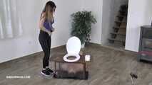 Mistress Tatjana's toilet slave Real time Pictures in pictures