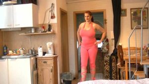 Geile Milf treibt es geil        -     horny milf drives it horny