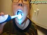 Toothbrushing and mouth tour Vol 4