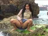 030038 Salma Takes A Scenic Pee Into The Bay