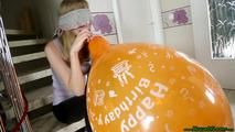 B2P oranger U16 *Happy Birthday mit verbundenen Augen
