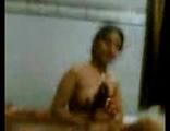 Indian housewife leaked mms.