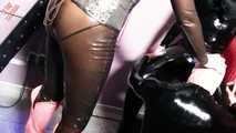 LATEX SLAVE JERK OFF