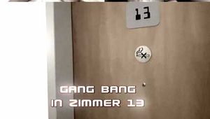 GANGBANG IN ZIMMER 13