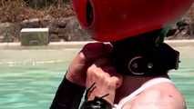 Video : Tropical Pool Slave
