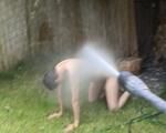 Nicky´s Education - Outdoor shower