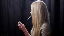 32 yo Ekaterina with 18 years of smoking skills