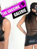 Fotogalerie: Eve mit Gasmaske