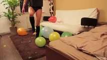 168 Balloons & Feet