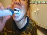 Toothbrushing and mouth tour Vol 4
