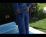 Pia in the swimmingpool wearing a sexy blue downwear combination (Video)