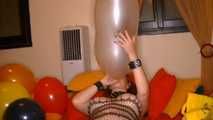 housparty with balloons  2