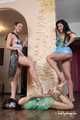 Lucky & La Pulya & Xenia - Müllsack-Modenschau mit einem Mädchen