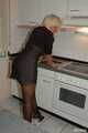 Martina strippt in der Küche